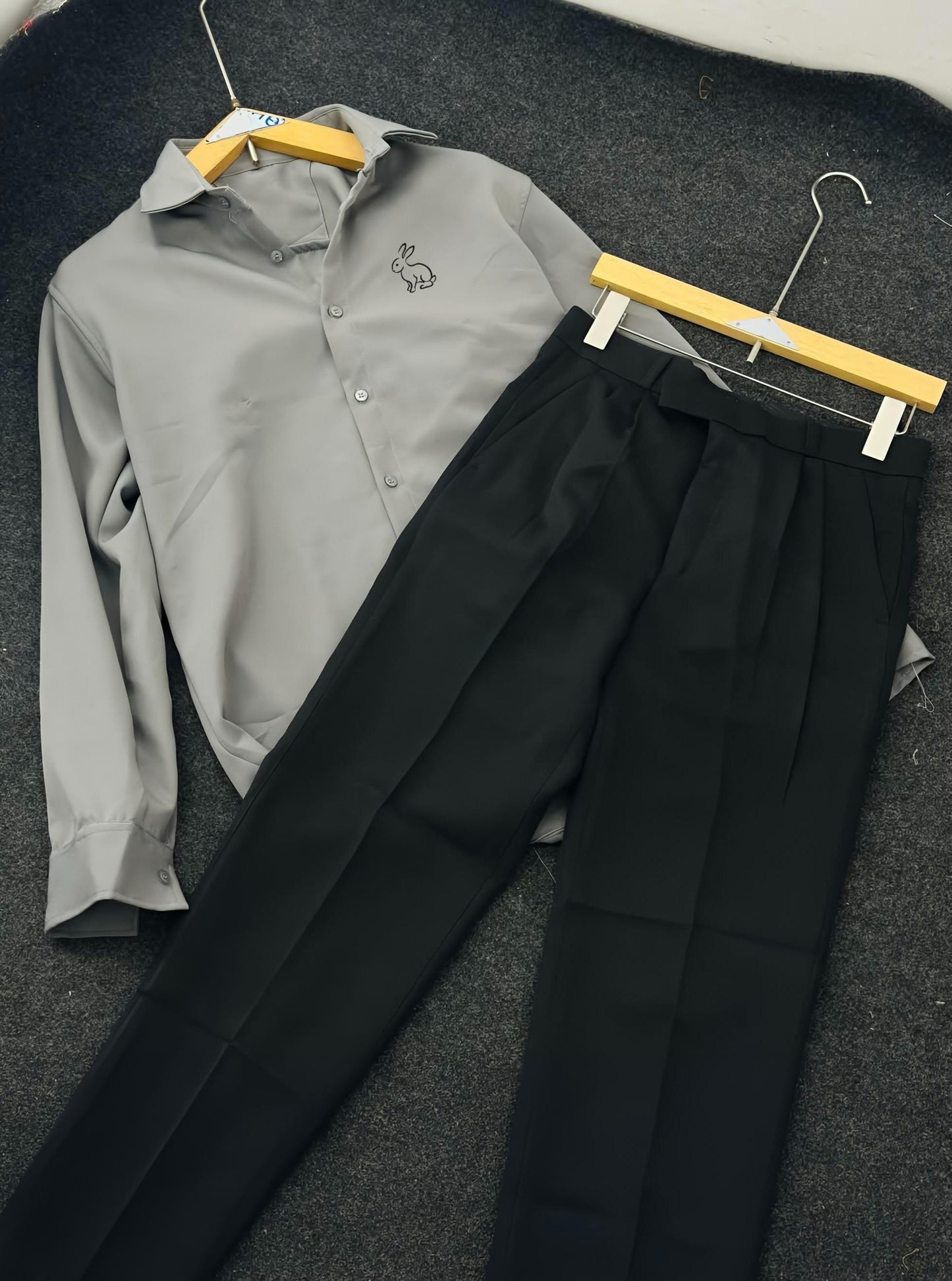 Mens Grey Rabbit Logo Shirt Premium Black Pant